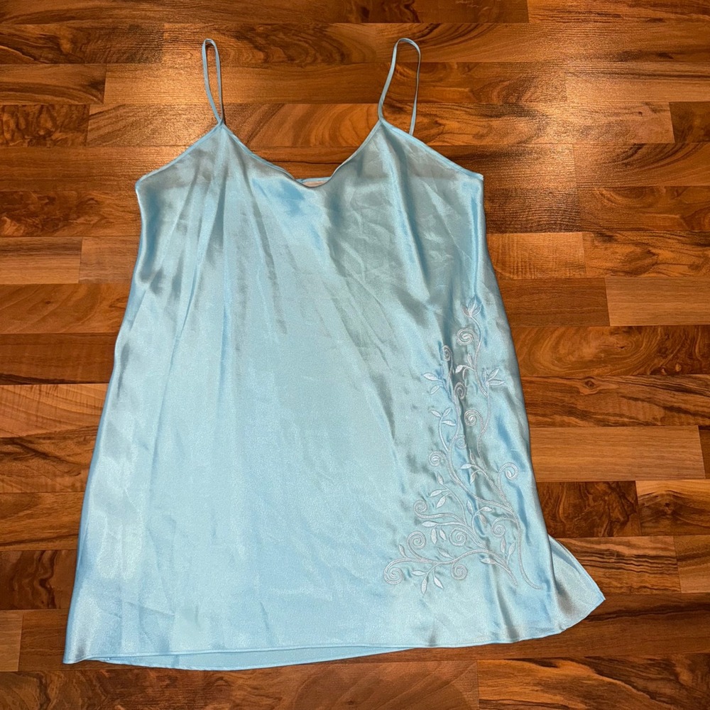 Delicates Women Light Blue Slip Dress Large Embroidery Nightgown Lingerie bride